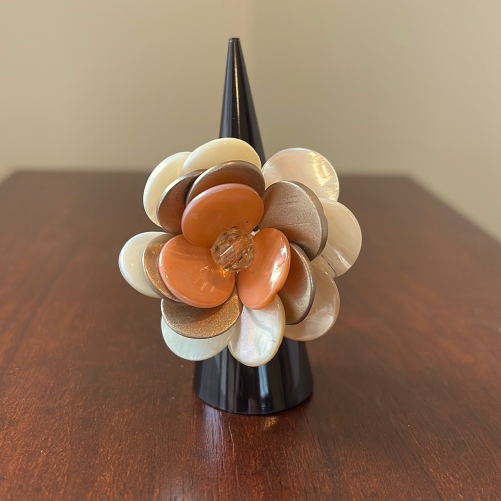 Flower ring